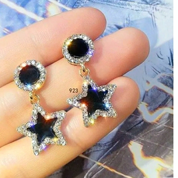 Jewelry - Star Rhinestone Earrings
